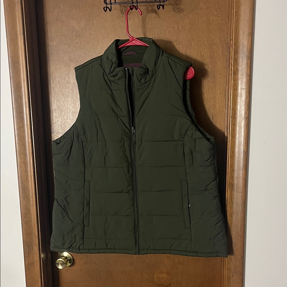 Amazon Essentials Green Puffer Vest XXL – New Without Tag